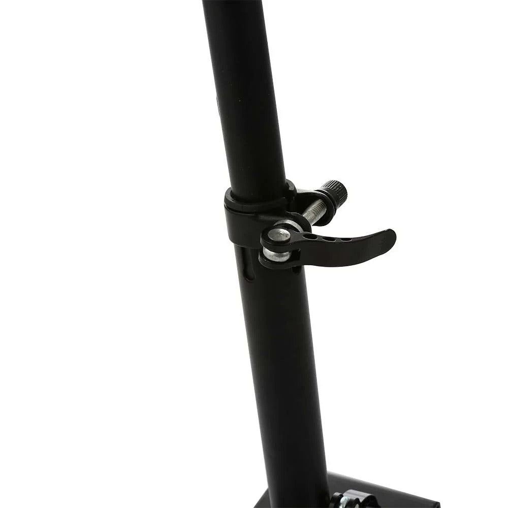 Close-up of the seat post height clamp